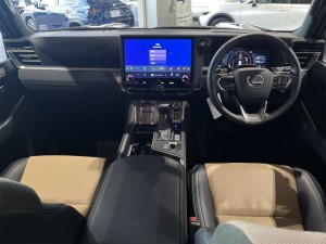 Lexus GX550