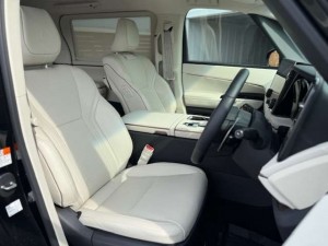 Lexus LM500h