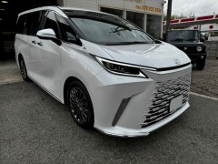 Lexus LM500h
