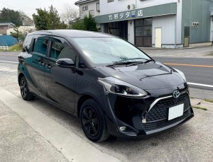 Toyota Sienta