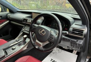 Lexus IS200t