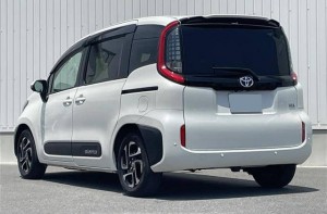 Toyota Sienta