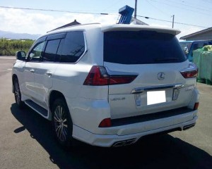 Lexus LX570