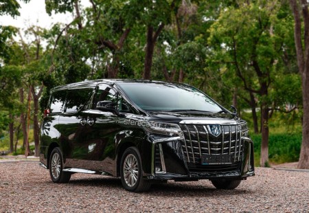 Toyota Alphard AYH30W: в чем соль?