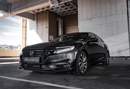 Honda Insight: гибрид со вкусом