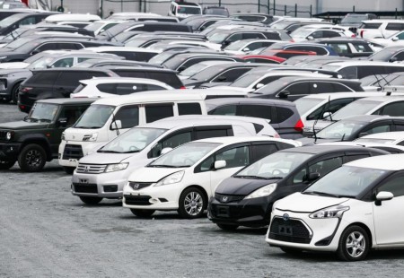 Япония сократила экспорт автомобилей в Россию на 20%