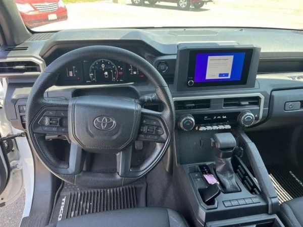 Toyota Tacoma 2024