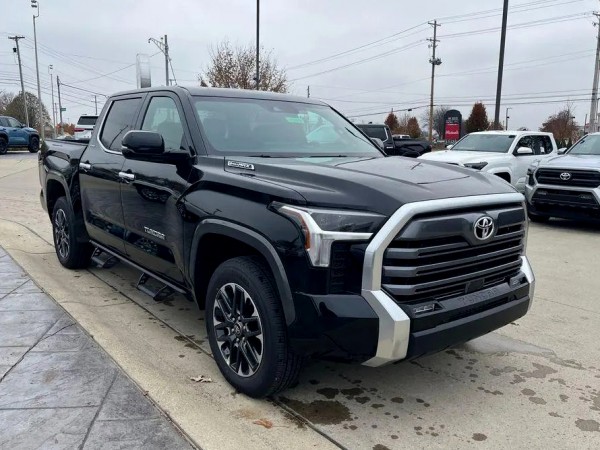 Toyota Tundra 2025