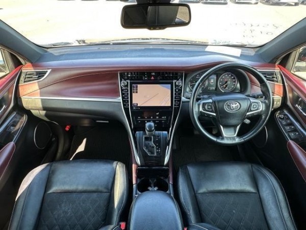 Toyota Harrier 2020