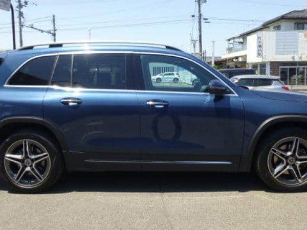 Mercedes-Benz GLB-Class 2023
