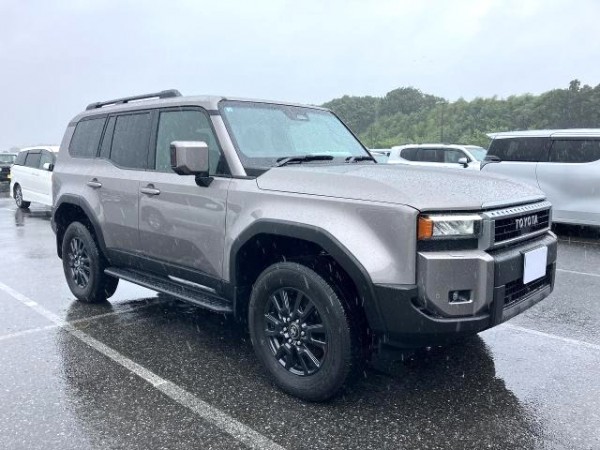 Toyota Land Cruiser Prado 2025