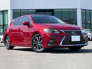 Lexus CT200h