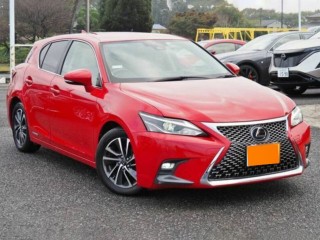 Lexus CT200h