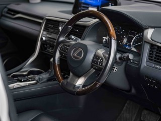 Lexus RX450hL