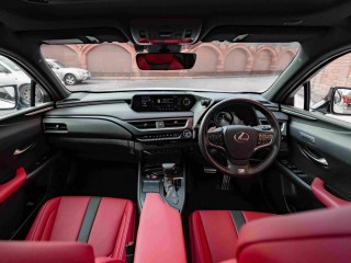 Lexus UX250h