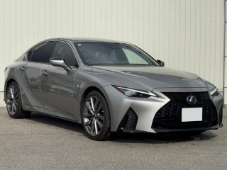 Lexus IS300h