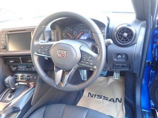 Nissan GT-R