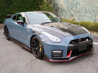 Nissan GT-R