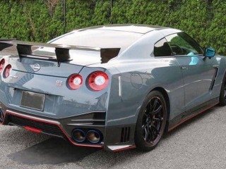 Nissan GT-R