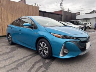 Toyota Prius PHV