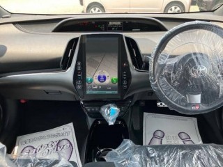 Toyota Prius PHV