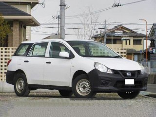 Nissan AD
