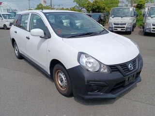Nissan AD