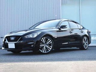 Nissan Skyline