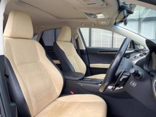 Lexus NX200t