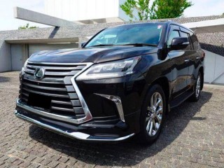 Lexus LX570