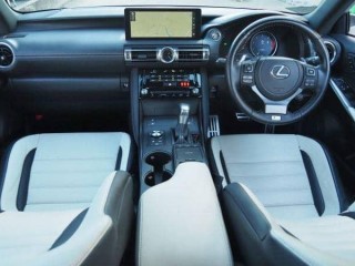 Lexus IS350