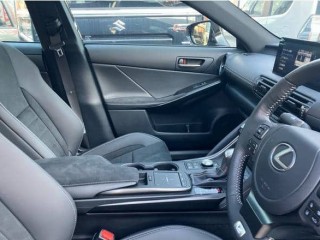 Lexus IS300
