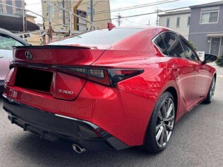 Lexus IS300