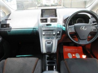 Lexus HS250h
