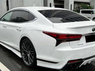 Lexus LS500
