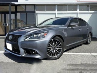 Lexus LS600h