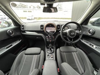 MINI Crossover