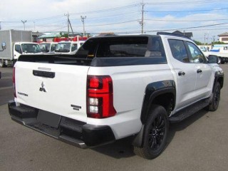 Mitsubishi Triton