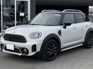 MINI Crossover