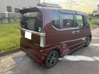 Honda N-Box+