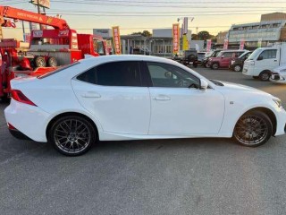 Lexus IS200t