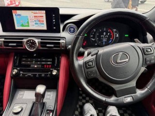 Lexus IS300h