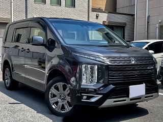 Mitsubishi Delica D:5
