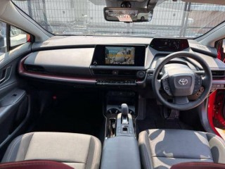Toyota Prius PHV