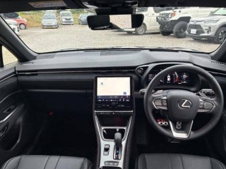 Lexus LBX