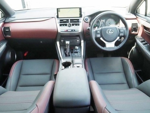 Lexus NX300h