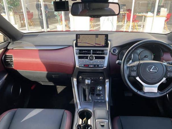 Lexus NX300h