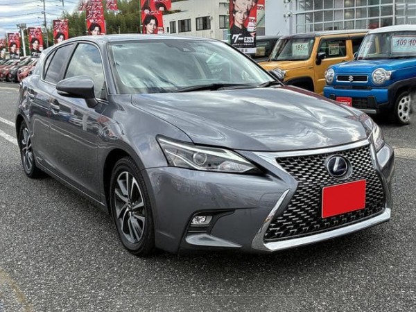 Lexus CT200h