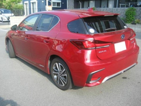 Lexus CT200h