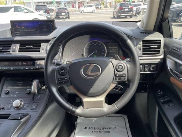 Lexus CT200h